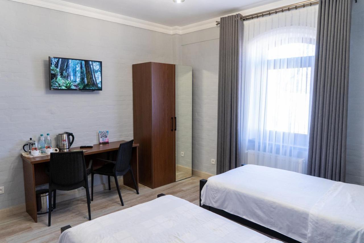 Nest Inn Taschkent Exterior foto