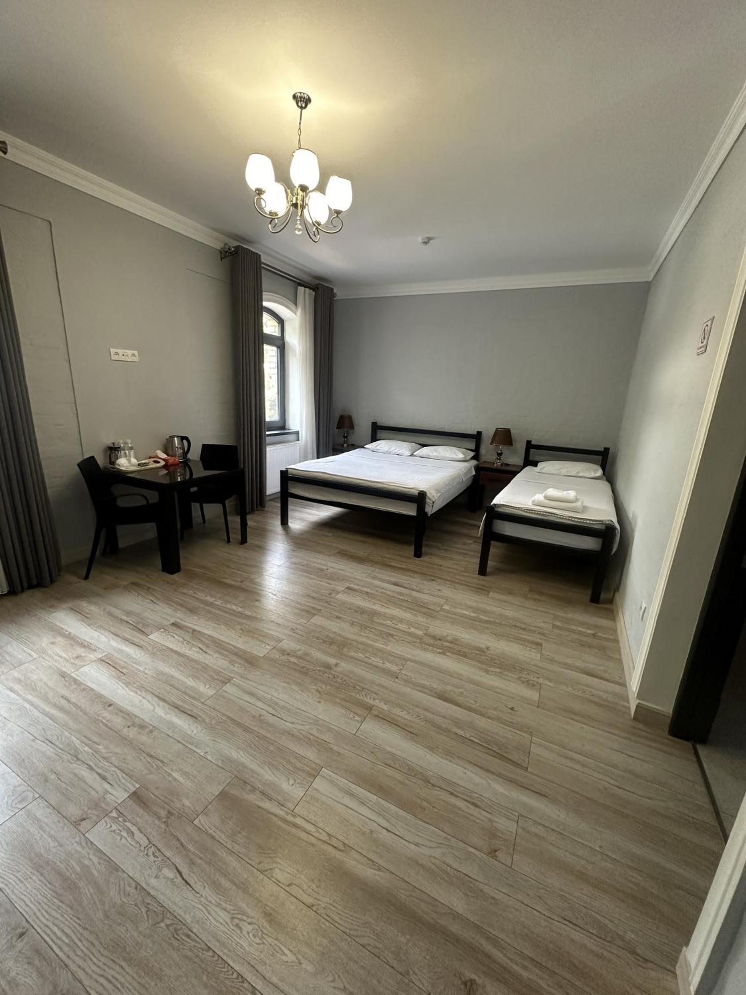 Nest Inn Taschkent Exterior foto